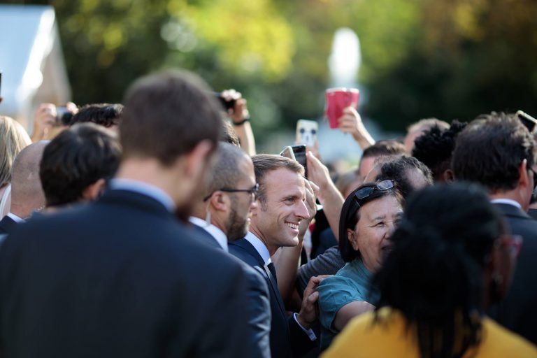 Macron : « On m’aime tant ! »