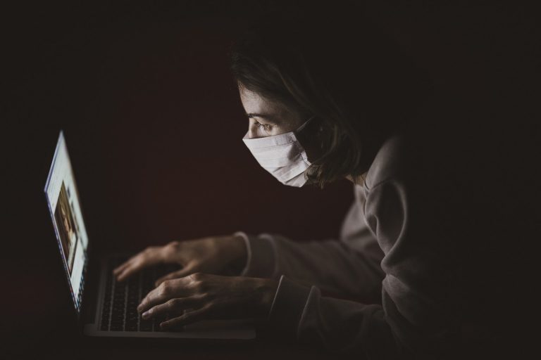 Le télétravail : instrument de contrôle  ou de libération ?