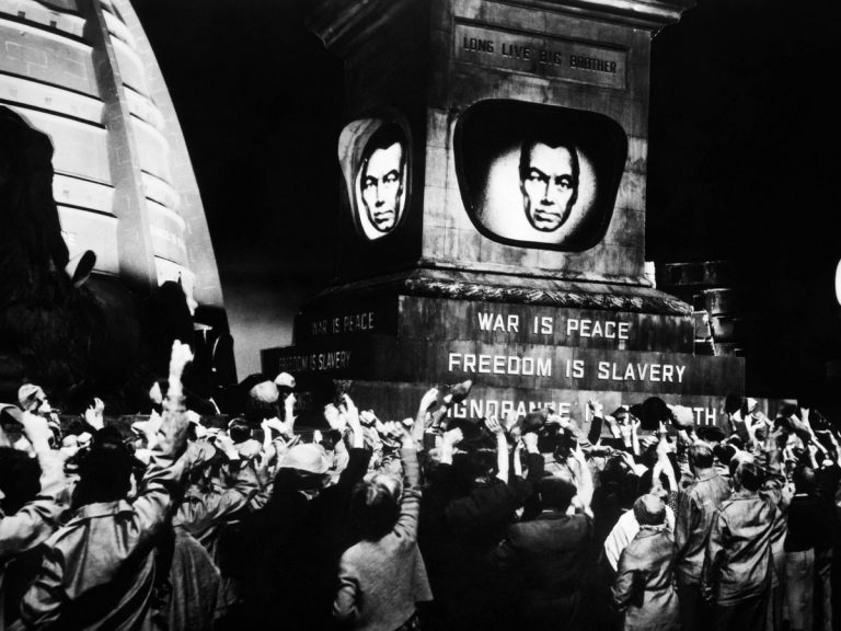 Les deux mâchoires du totalitarisme post-démocratique