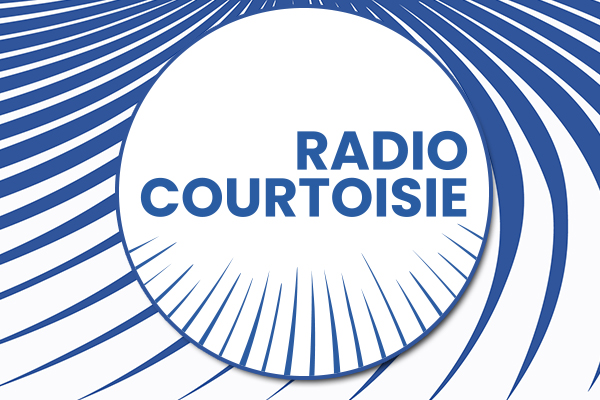 Paul-Marie Coûteaux, Alain de Benoist et Caroline Galactéros au micro de Radio Courtoisie