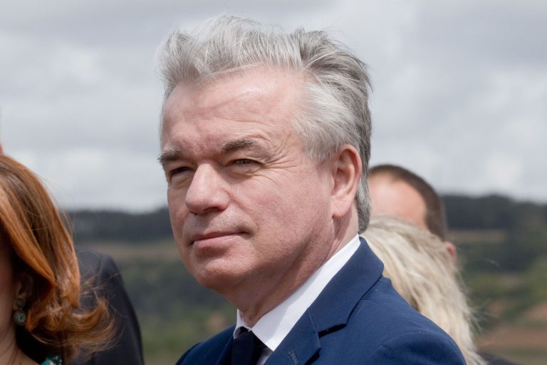 Notre pays n’a pas vocation à devenir l’instrument d’une technocratie sans conscience politique.