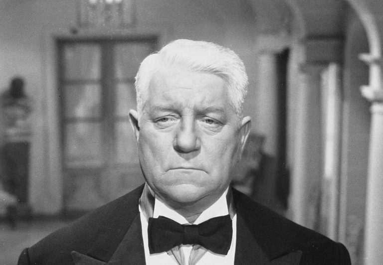Le cinéma, entre frivolité et propagande